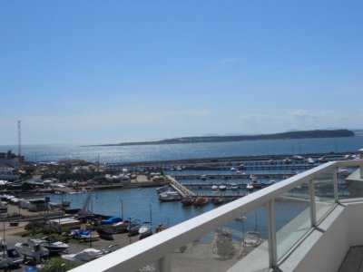 Pent-house en venta de 2 dormitorios en Punta del este , Península , Gorlero , Playa Mansa  - PLA238A