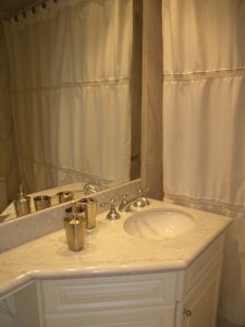 Apartamento de 3 dormitorios en Alquiler en Punta del este , Playa Mansa , Punta del este , Vista al Mar  - PLA599A