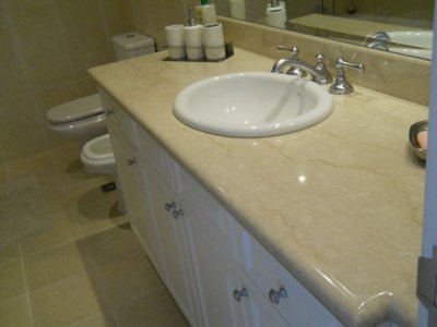 Apartamento de 3 dormitorios en Alquiler en Punta del este , Playa Mansa , Punta del este , Vista al Mar  - PLA599A