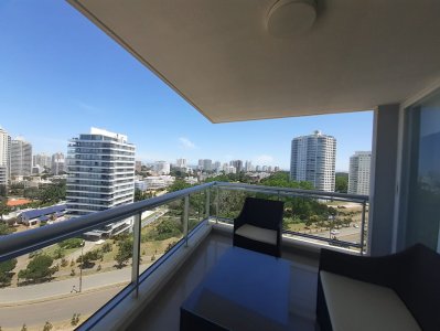 Apatamento en venta de 2 dormitorios en Torre one , Punta del este 