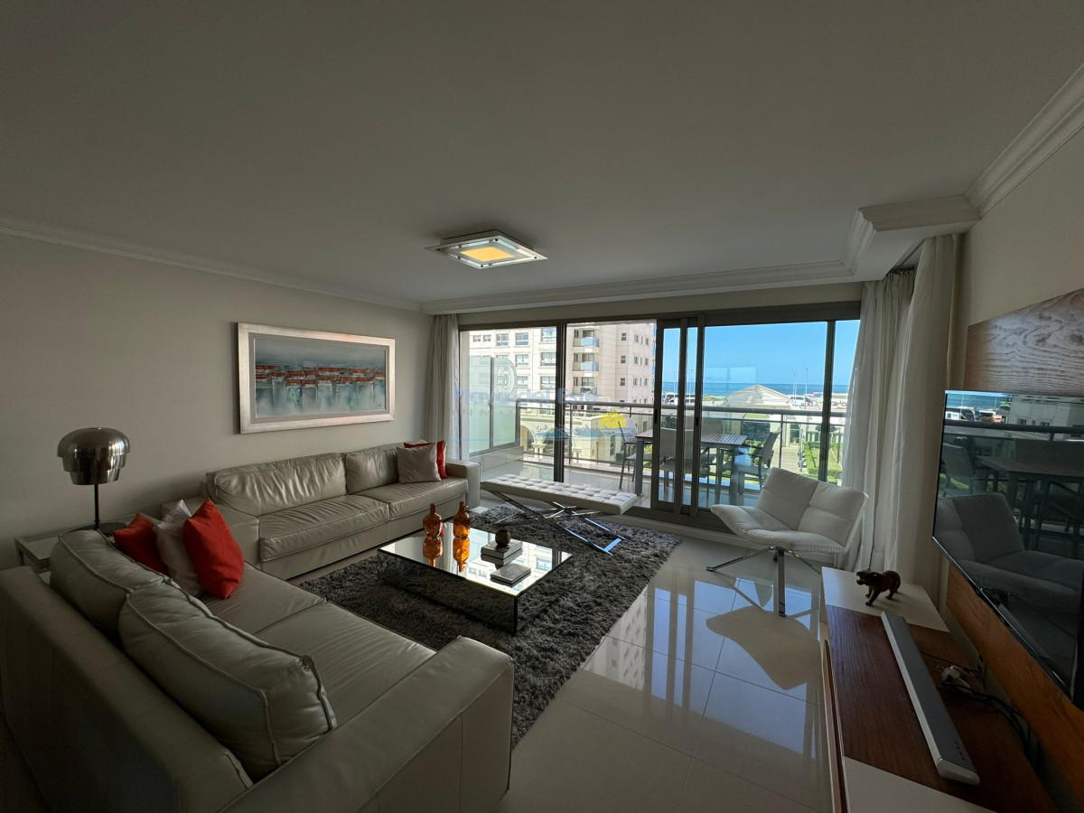 Apartamento en Venta de 3 dormitorios en Punta del este , Punta del este , Playa Mansa , Torre Imperiale  - PLA8751A