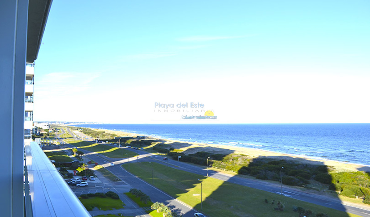 Apartamento de 2 Dormitorios en Torre Le Parc , Punta del este , Playa Brava  - PLA11157A