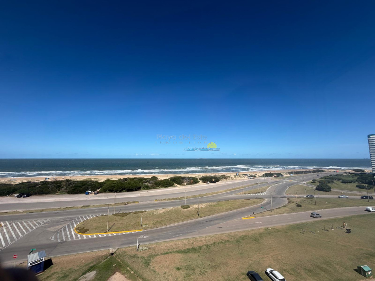 Apartamento en venta de 3 dormitorios en Punta del este  , Playa brava , Torre Nueva york - PLA6168A