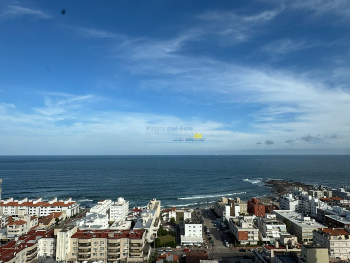 Apartamento en Venta de 3 dormitorios en Península , Punta del este , Gorlero , Playa brava  - PLA15266A