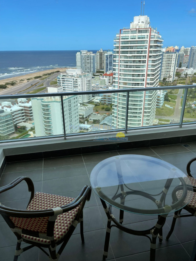 Apartamento en Alquiler de 2 dormitorios en Punta del este , Playa Brava , Edificio Wind  - PLA12265A