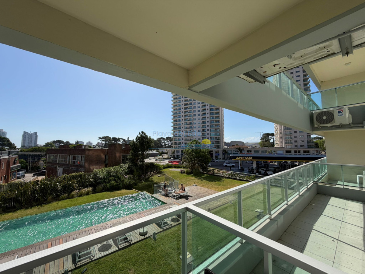 Apartamento de 1 dormitorio en Alquiler temporal en Gala vista , Punta del este , Playa brava , cerca a Punta Shopping  - PLA12555A