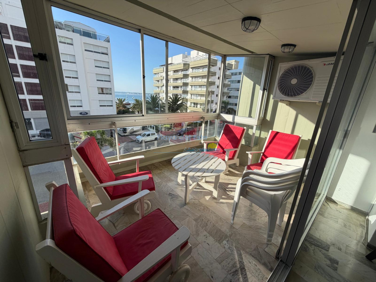 Apartamento en venta de 3 dormitorios en Punta del este , Península , Playa Mansa , Gorlero  - PLA7144A