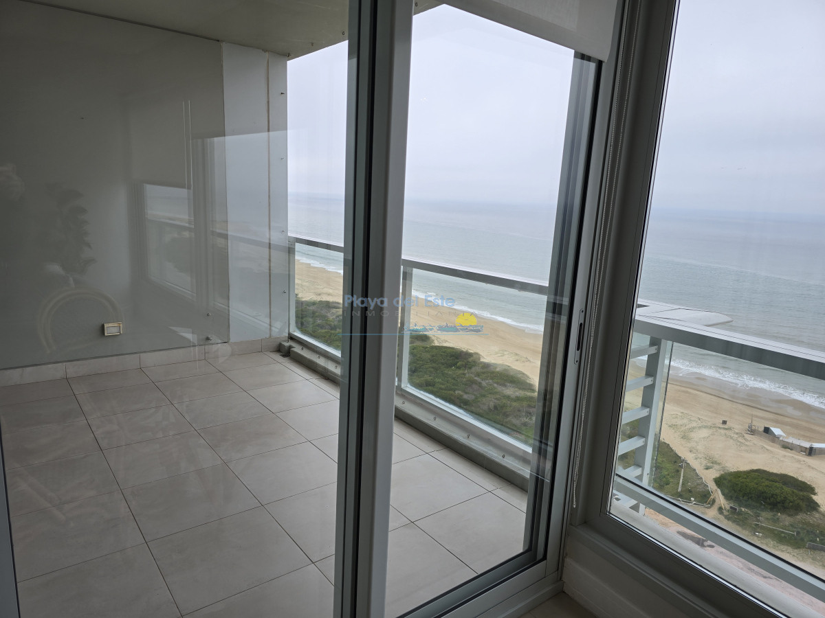 Apartamento en venta de 2 dormitorios en Torre Le parc , Punta del este , Playa brava - PLA5410A