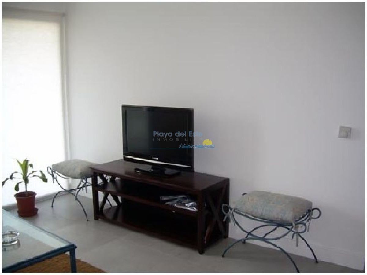 Apartamento en venta de 2 dormitorios en Torre Francia , Punta del este  - PLA5767A