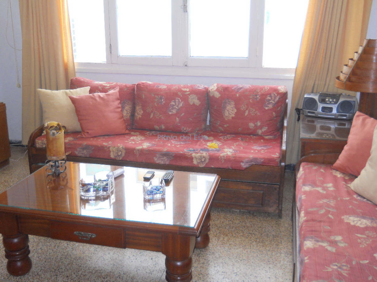 Apartamento en alquiler temporal de 1 dormitorio en Punta del este  - PLA6298A