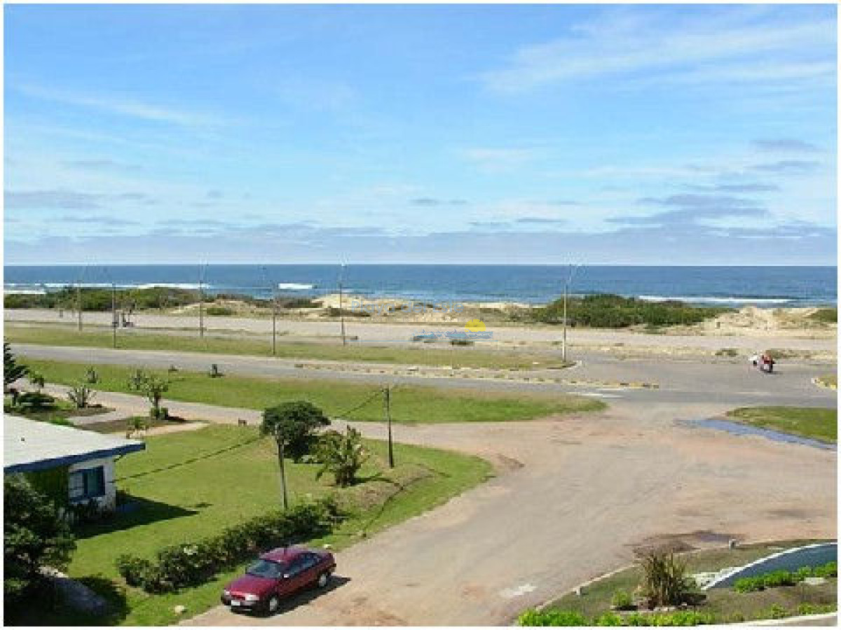 Apartamento en Alquiler de 3 dormitorios en Punta del este , Playa Brava , Vista al mar , Torre Nueva York  - PLA6772A