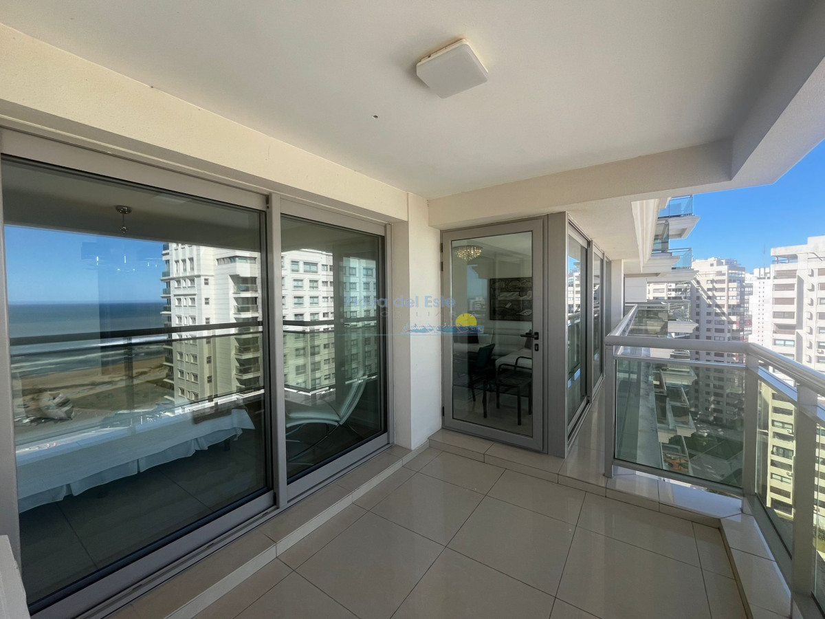Apartamento en Venta de 3 dormitorios en Punta del este , Torre imperiale , Playa Brava  - PLA8719A
