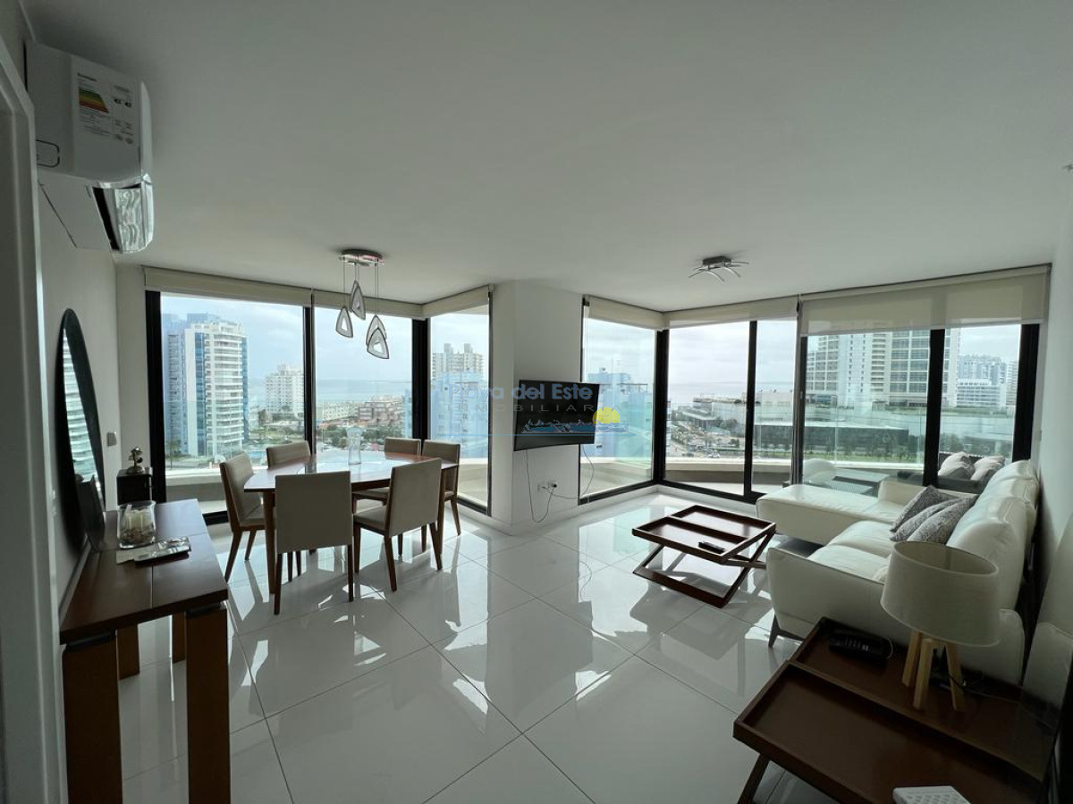 Apartamento en venta de 3 dormitorios en Edificio Art Tower , Punta del este , Playa mansa  - PLA12030A