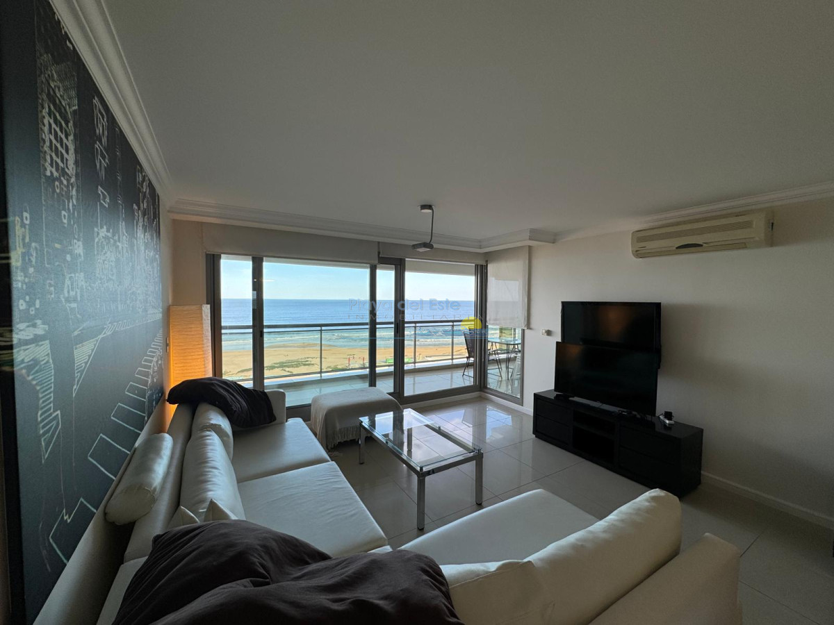 Apartamento de 3 dormitorios en Torre Imperiale , Punta del este , Playa brava  - PLA6321A