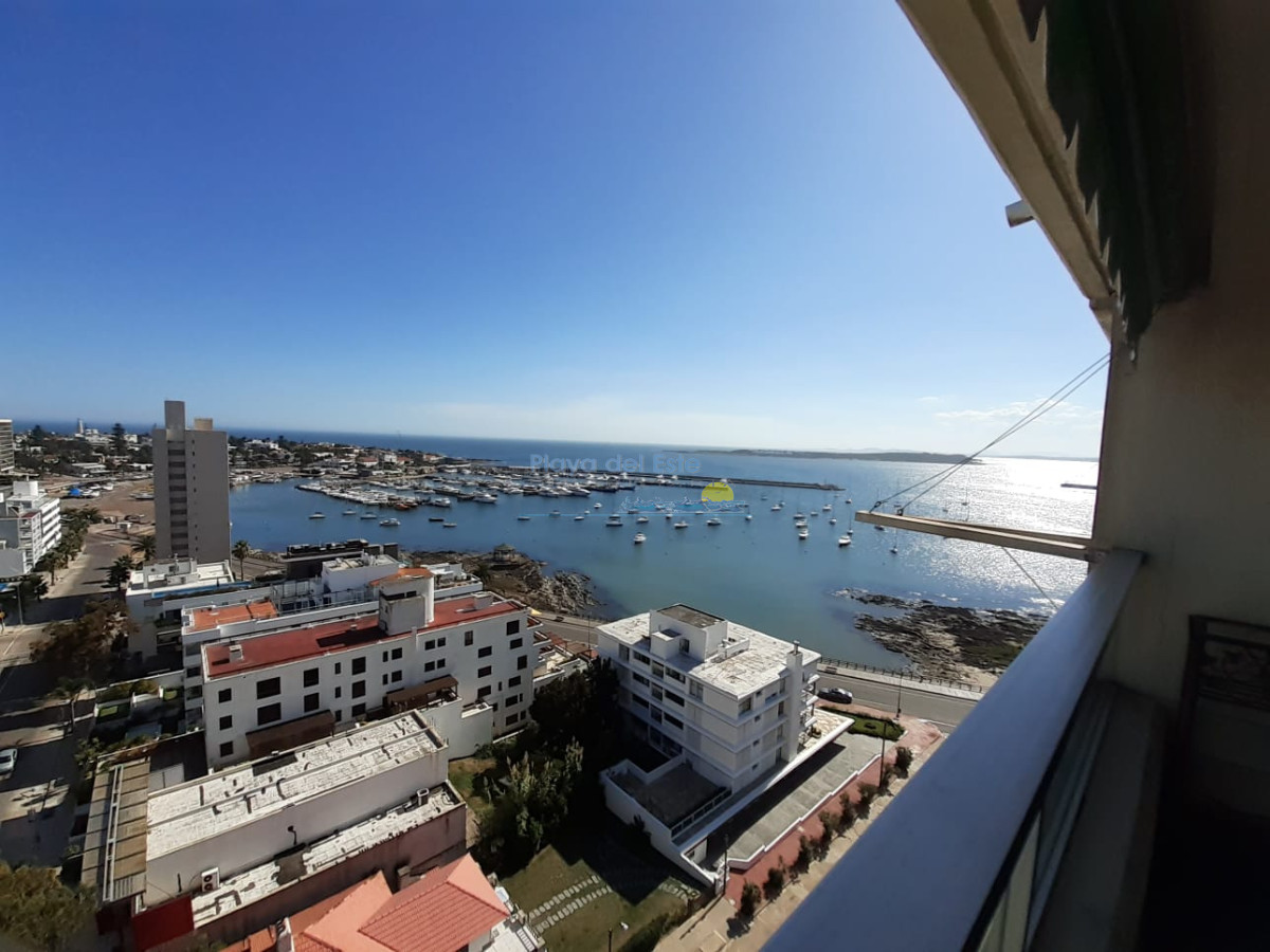 Apartamento de 3 dormitorios en Venta en Punta del este , Puerto , Peninsula - PLA851A