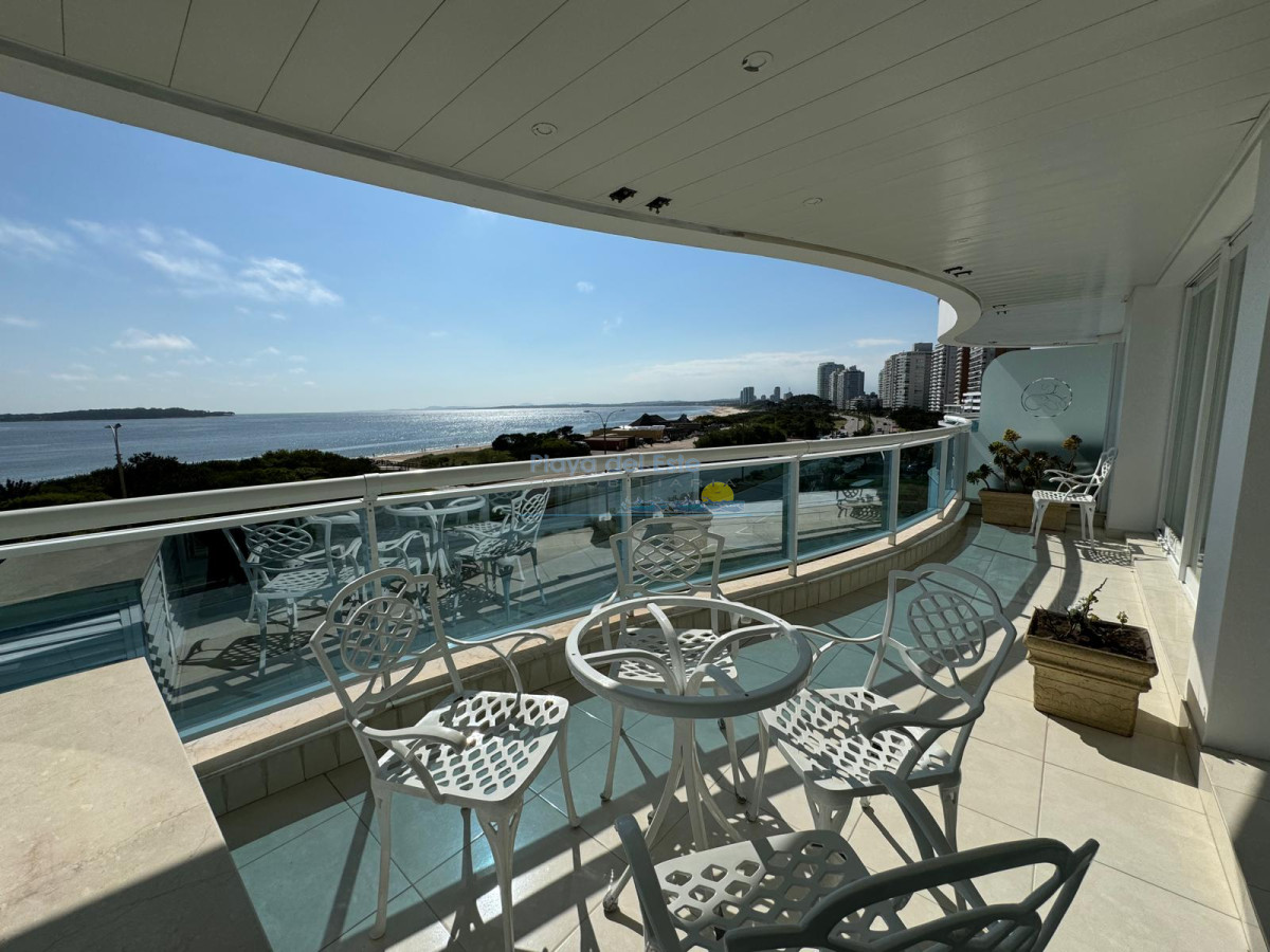 Apartamento en Mansa, 3 dormitorios * - PLA979A