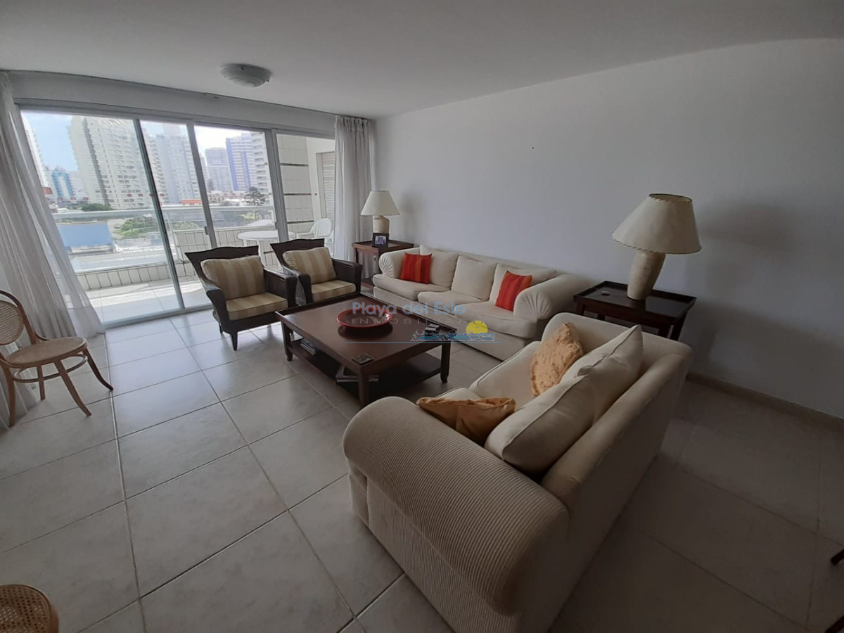 Brava - GoPunta - Portal Inmobiliario de Punta del Este - Maldonado