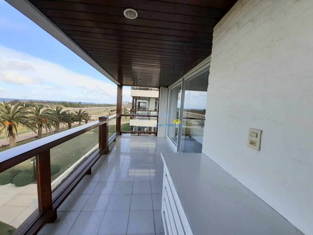 Brava - GoPunta - Portal Inmobiliario de Punta del Este - Maldonado