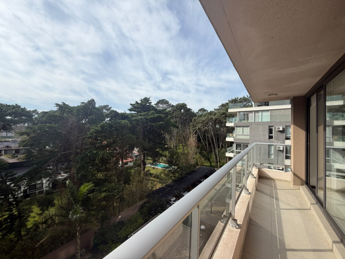 Imagen de Apartamento en venta de 2 dormitorios en Punta del Este.