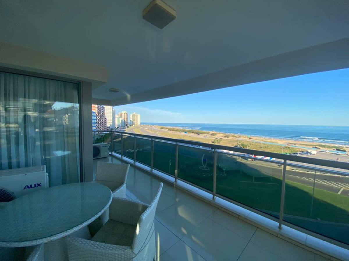 Apartamento en Venta de 3 dormitorios en Torre Imperiale , Punta del este , Playa Brava 