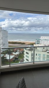 Apartamento en Alquiler de 3 dormitorios en Punta del este , Edificio Wind , Playa Brava 