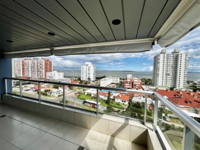 Apartamento en venta de 2 dormitorios en Punta del este , Art Boulevard , playa mansa 