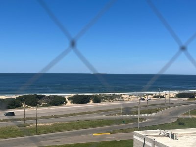Apartamento en Alquiler de 3 dormitorios en Punta del este , Playa Brava , Torre Nueva York 