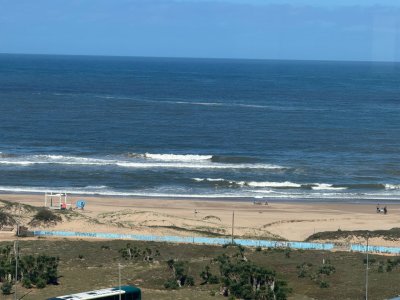 Apartamento en venta de 2 dormitorios en Punta del este , Playa brava 