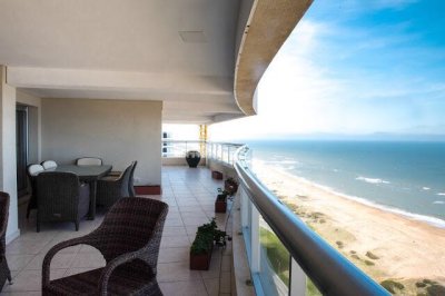Apartamento en Punta del Este, Brava