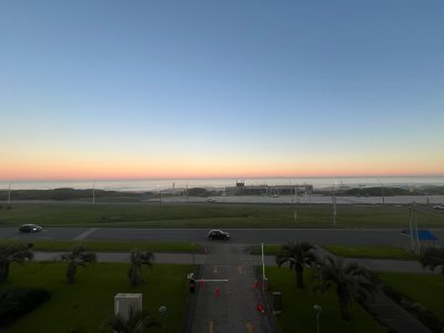 Apartamento en Alquiler de 3 Dormitorios en Punta del este , Punta del este, Playa Brava , Torre Le Parc