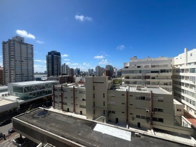 Apartamento en Venta de 1 dormitorio en Península , Punta del este , Santos Dumont  