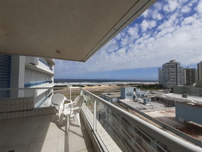 Apartamento en Alquiler de 3 dormitorios en Punta del este , Playa Brava , Torre Nueva York 