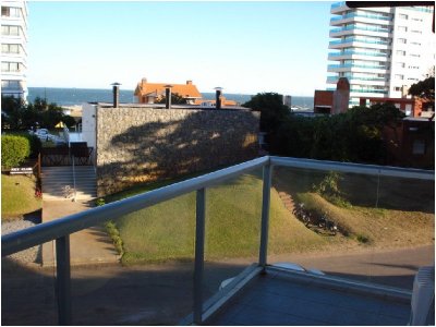Apartamento en Brava, 2 dormitorios *