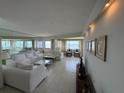 Apartamento en Peninsula, 3 dormitorios *
