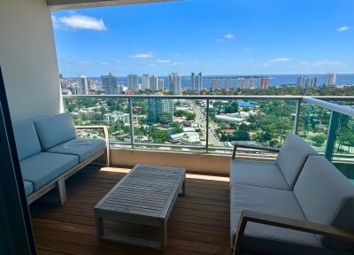Apartamento en venta de 1 dormitorio en Punta del este , Playa brava , Torre con servicios , Gala vista 