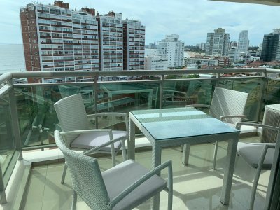 Apartamento en venta de 2 dormitorio en Torre Imperiale , Punta del este , Playa Brava 