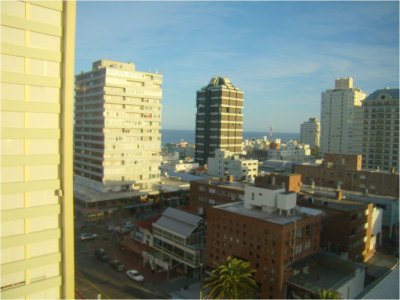 VENTA DE APARTAMENTO DE 3 DORMITORIOS EN PENINSULA PUNTA DEL ESTE 