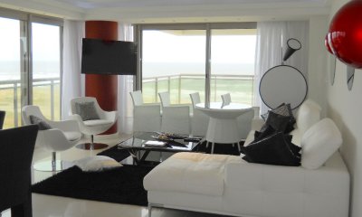 Apartamento de 3 dormitorios en Torre imperiale , Punta del este , Playa Brava