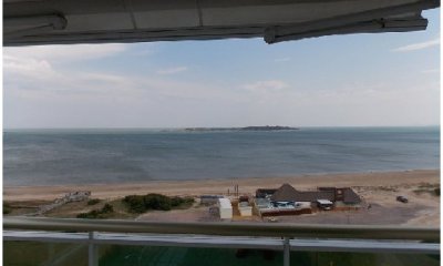 Apartamento en Venta de 3 Dormitorios en Edificio Coral , Punta del este , Playa Mansa