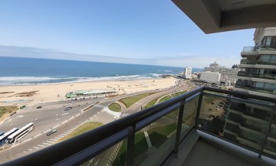Apartamento de 3 dormitorios en Torre imperiale , Punta del este , Playa Brava