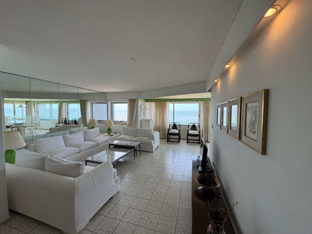Apartamento en Peninsula, 3 dormitorios *