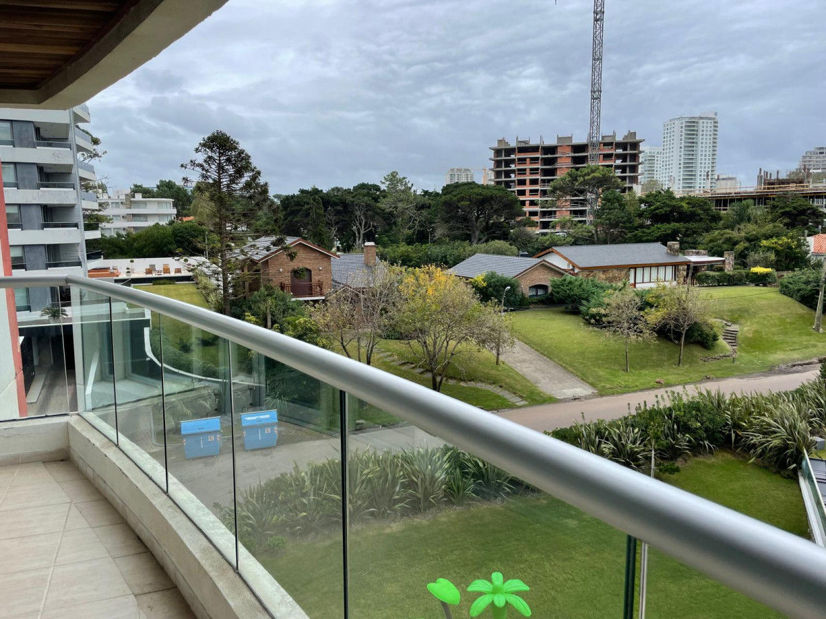 BRAVA- TORRE DE CATEGORIA CON AMENITIES
