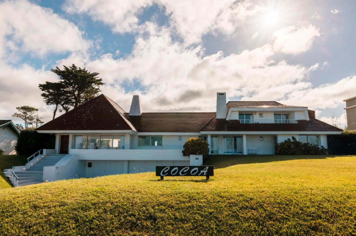 CASA EN ALQUILER DE TEMPORADA EN PUNTA DEL ESTE , PLAYA MANSA 