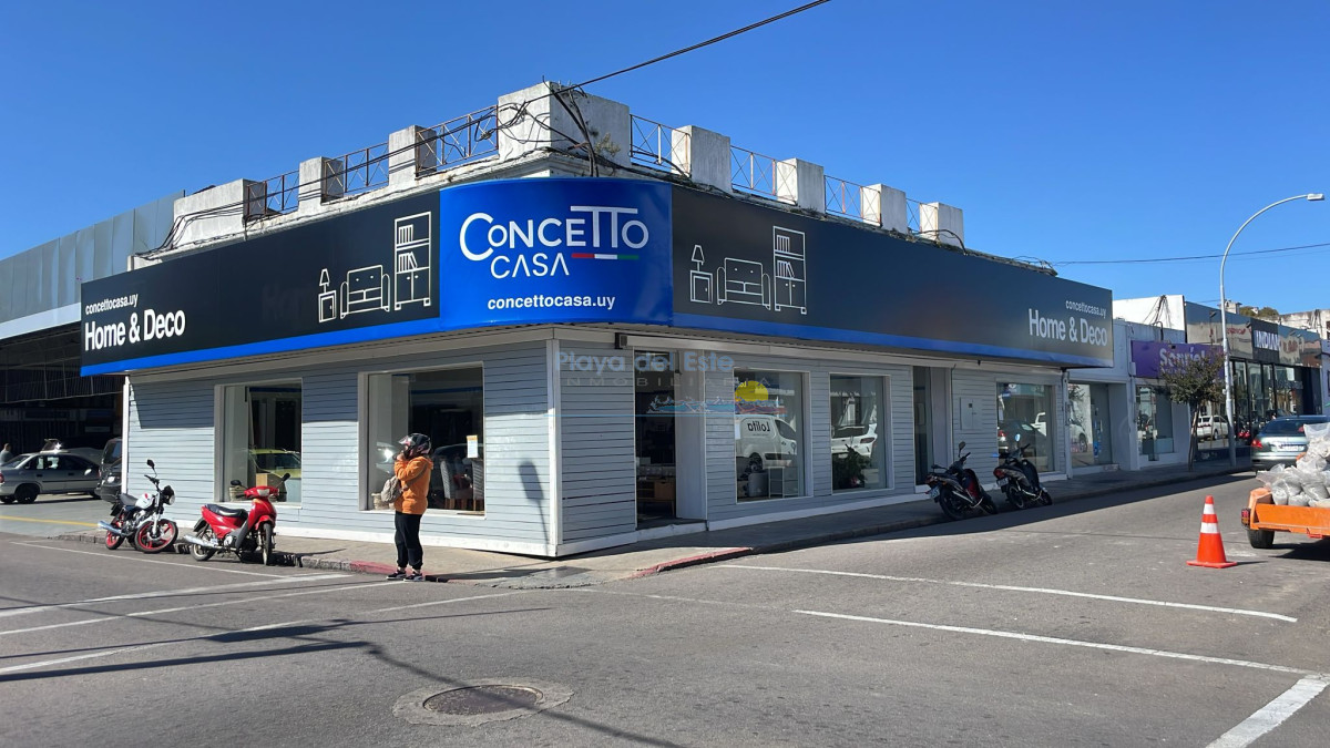Local en venta en el Centro de Maldonado , Punta del este  - PLA13565L