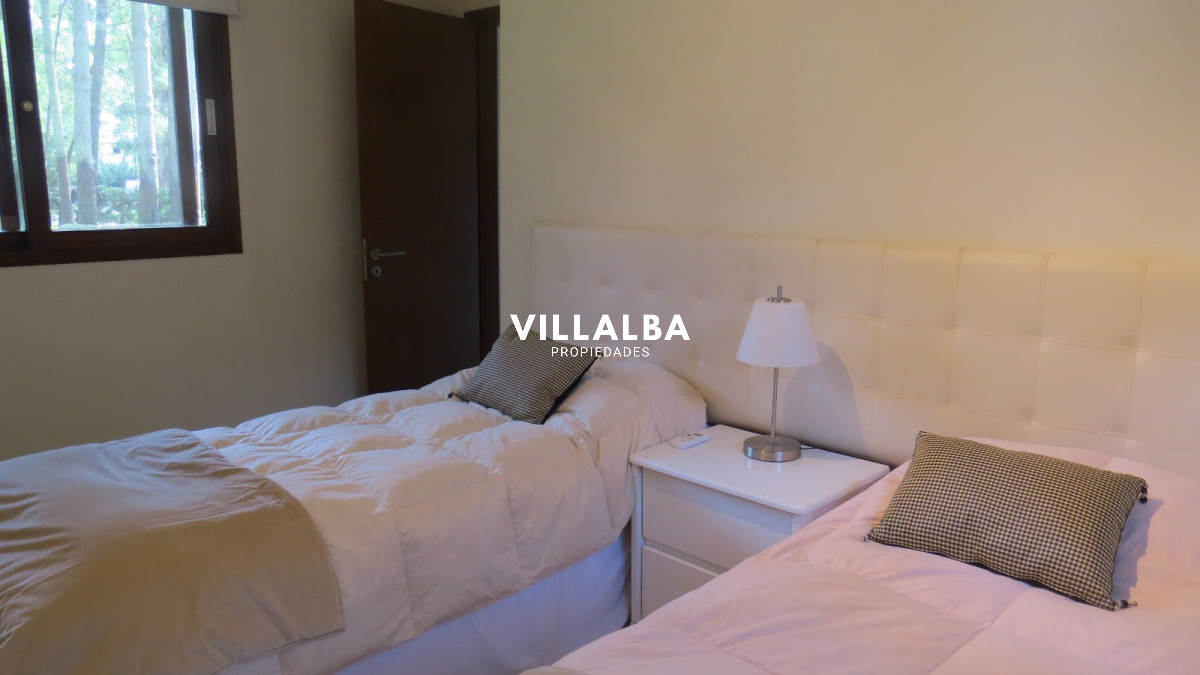 Apartamento ID.4688 - Casa en venta en Complejo Solanas, Punta Ballena.