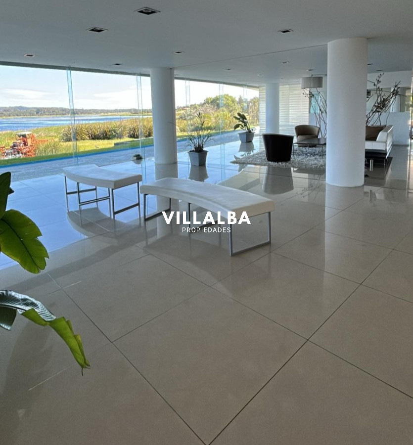 Apartamento ID.4685 - Penthouse en Venta en Terrazas de la Laguna sobre el lago frente al mar.