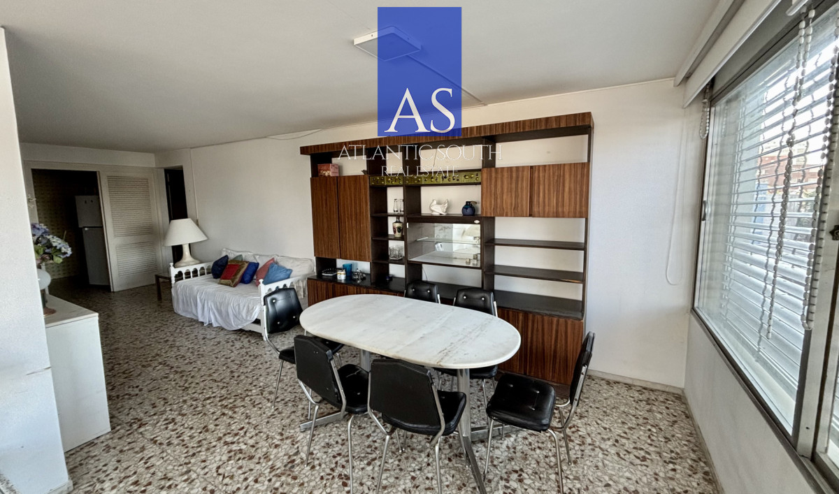 Apartamento ID.4761 - Edificio sobre Gorlero | 2 Dormitorios en el Corazón de la Península