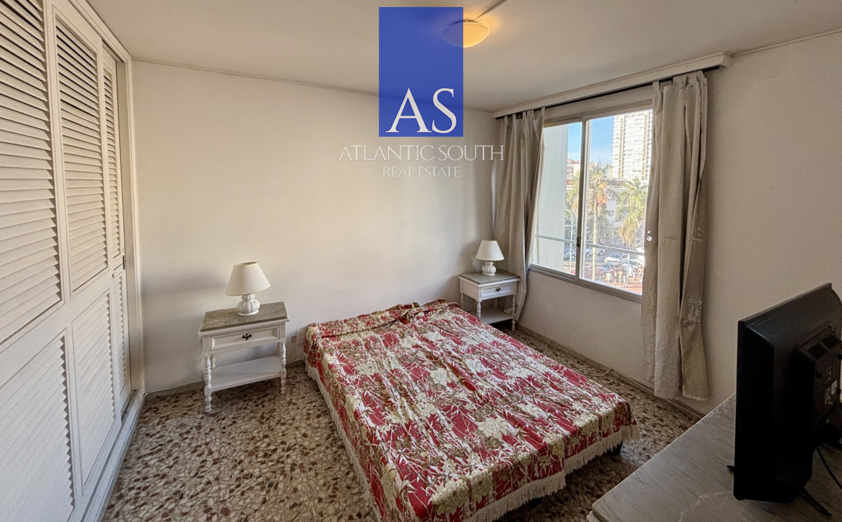 Apartamento ID.4761 - Edificio sobre Gorlero | 2 Dormitorios en el Corazón de la Península