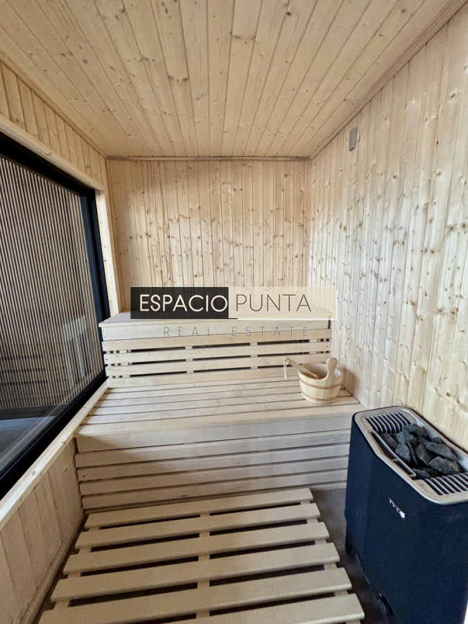 Apartamento ID.4696 - TORRES DEL ESTE | 2 dorm 2 baños desarrollo de lujo en Av. Chiverta, Punta del Este