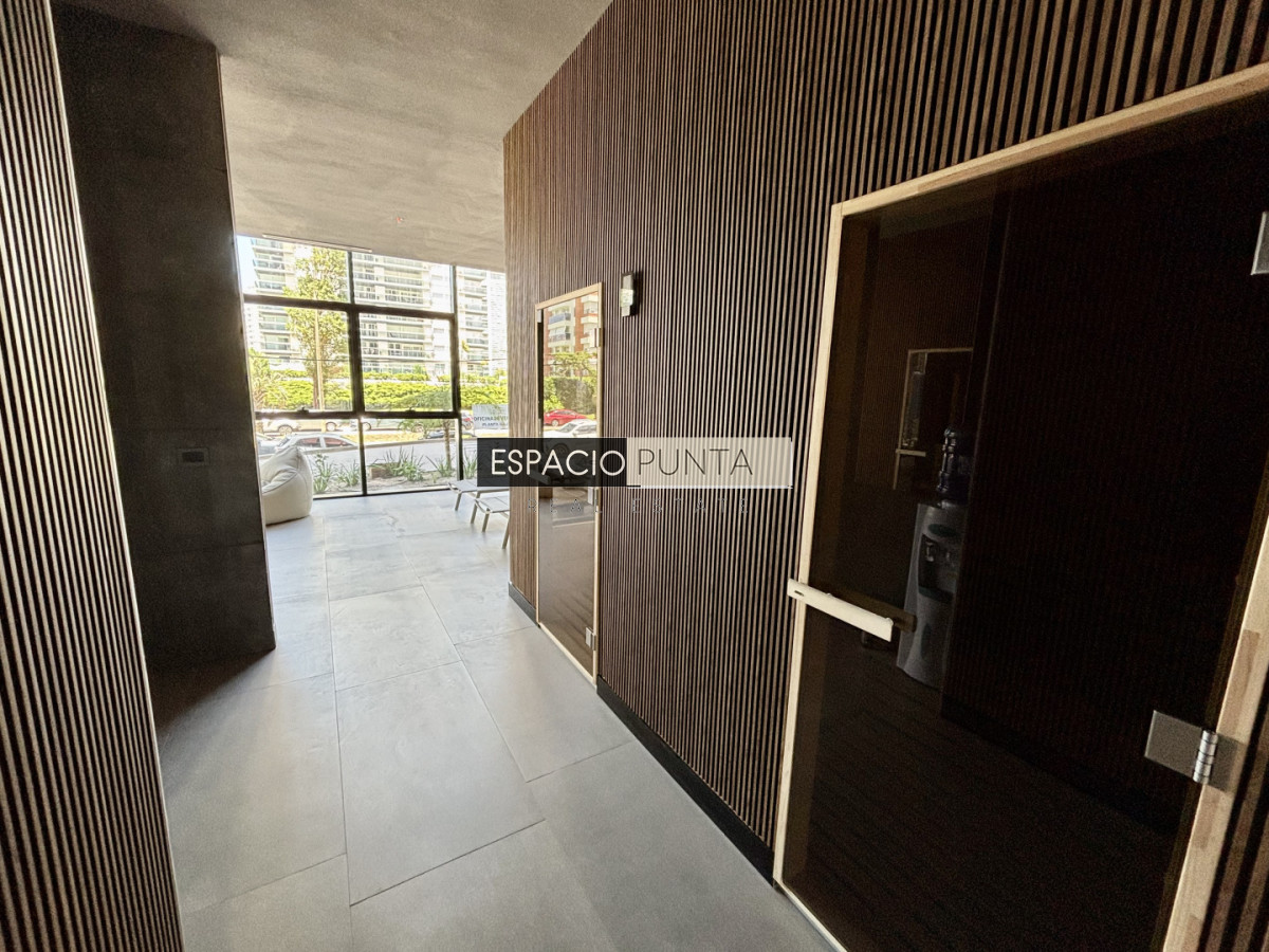 Apartamento ID.4696 - TORRES DEL ESTE | 2 dorm 2 baños desarrollo de lujo en Av. Chiverta, Punta del Este